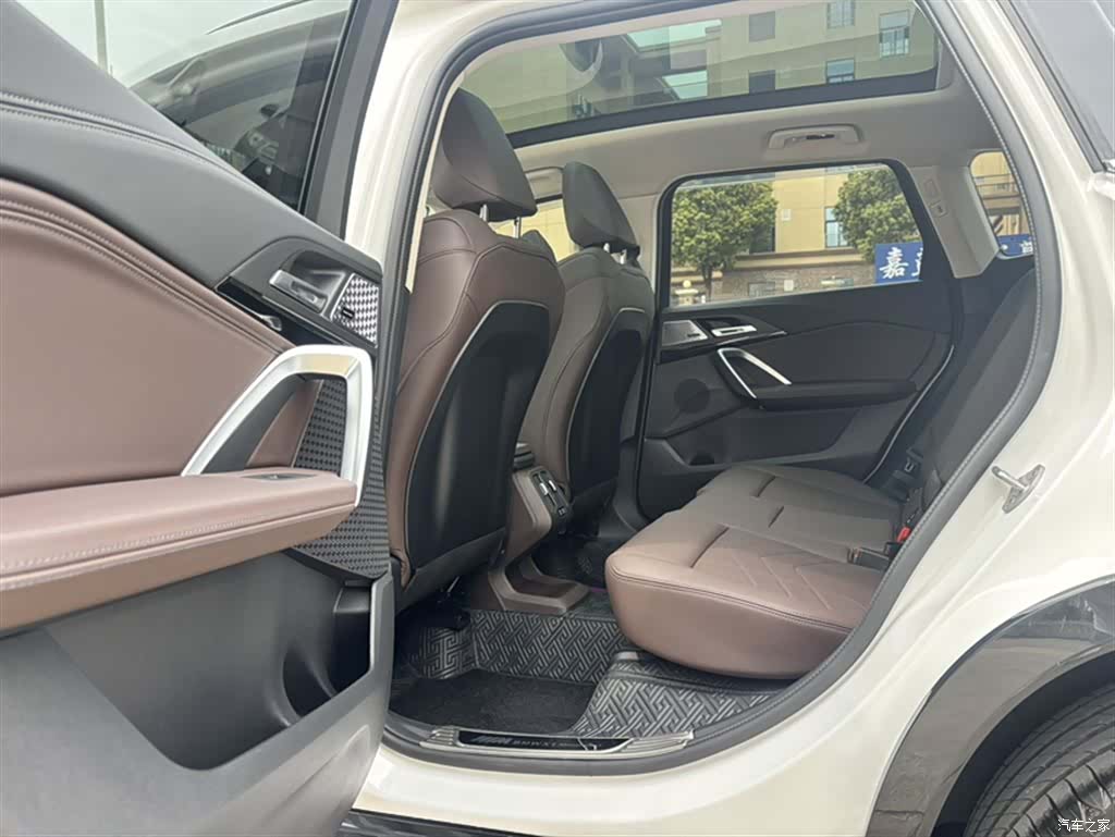 BMW X1, 2025 13