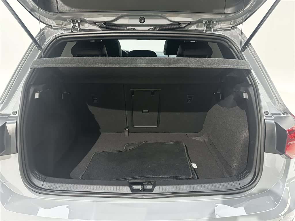 Volkswagen Golf, 2022 31