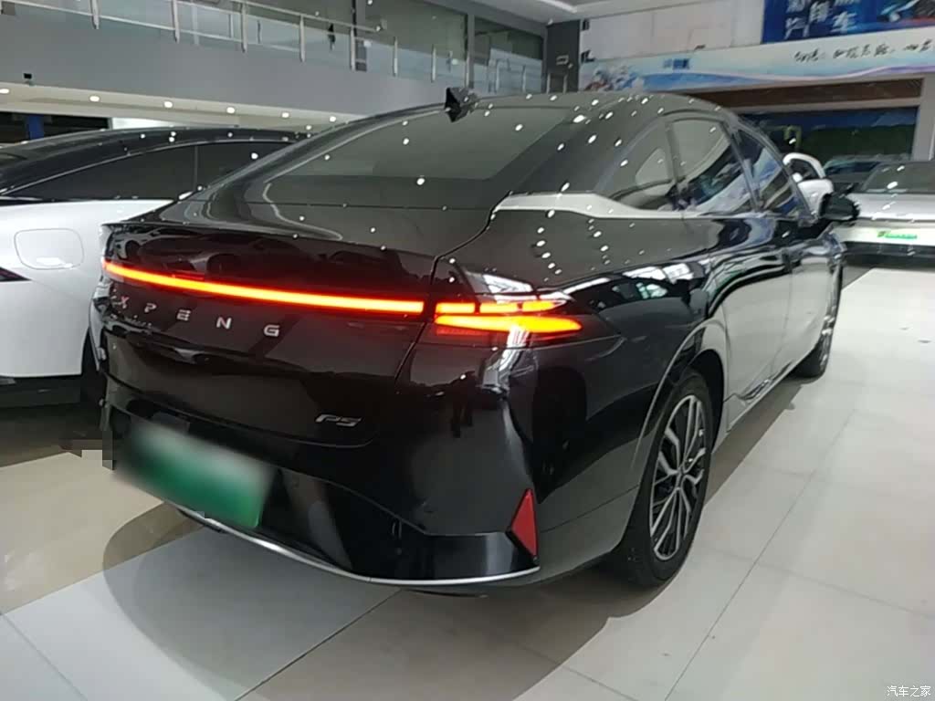 Xpeng P5, 2023 все фото