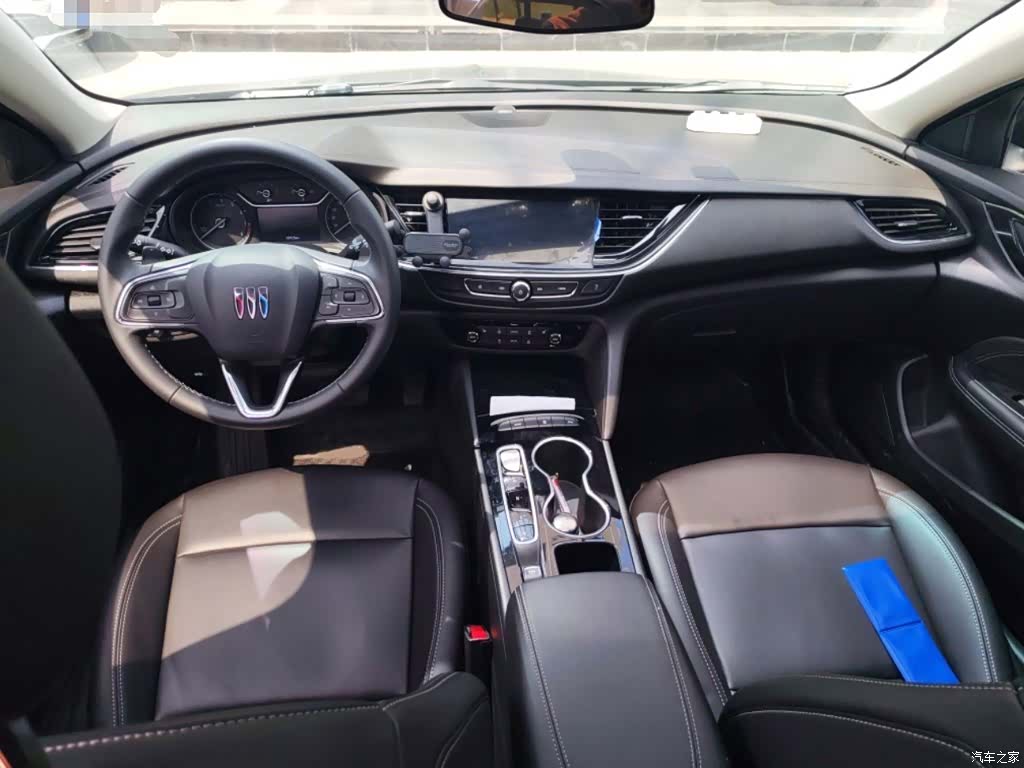 Buick Regal, 2025 13