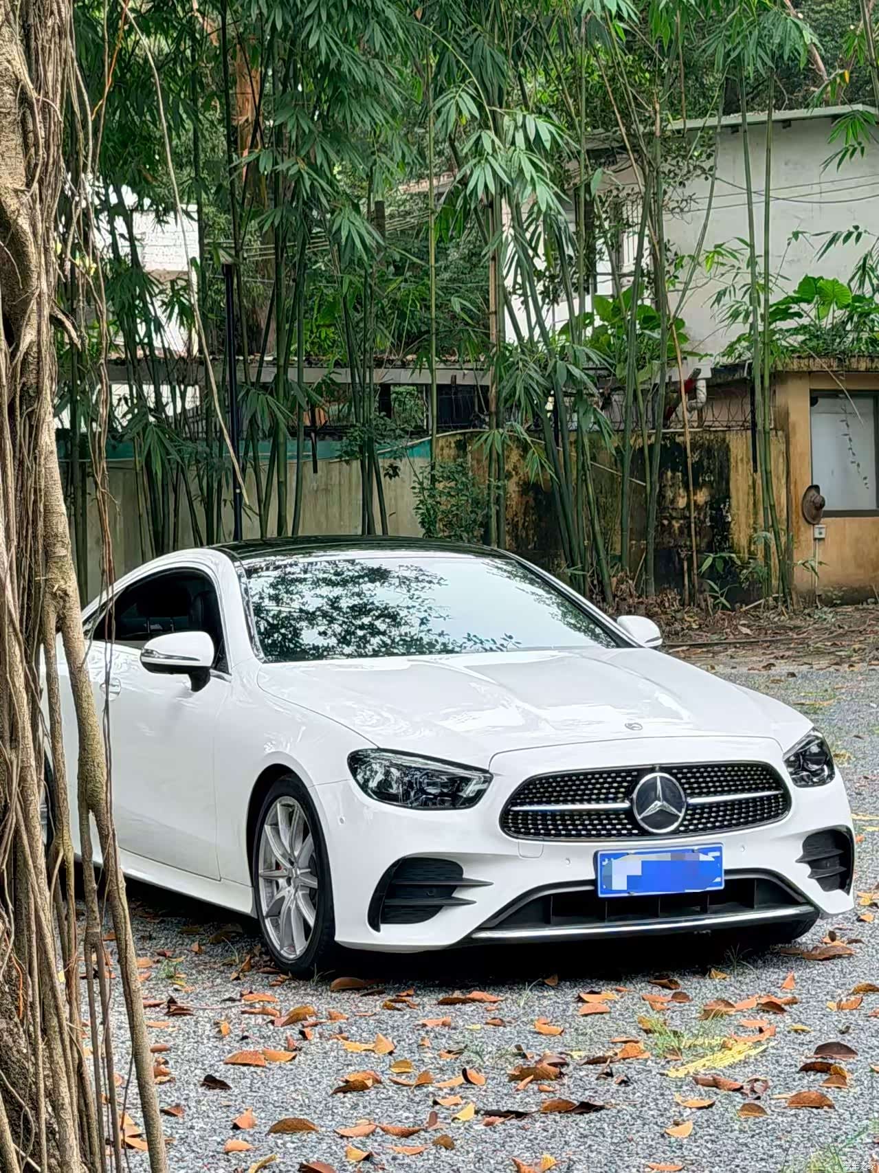 Mercedes-Benz E-Class, 2022 3