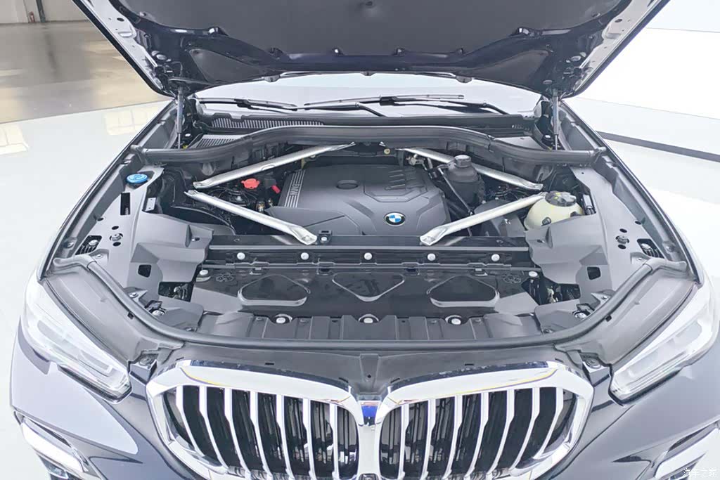 BMW X5, 2023 10