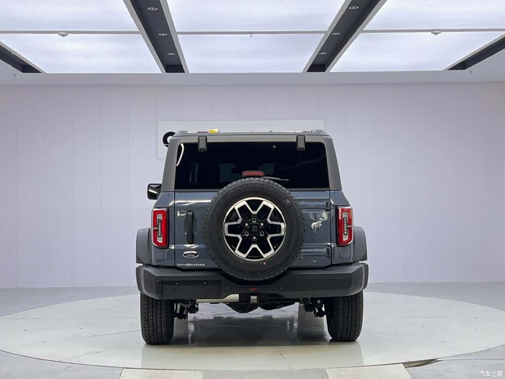 Ford Bronco, 2025 4