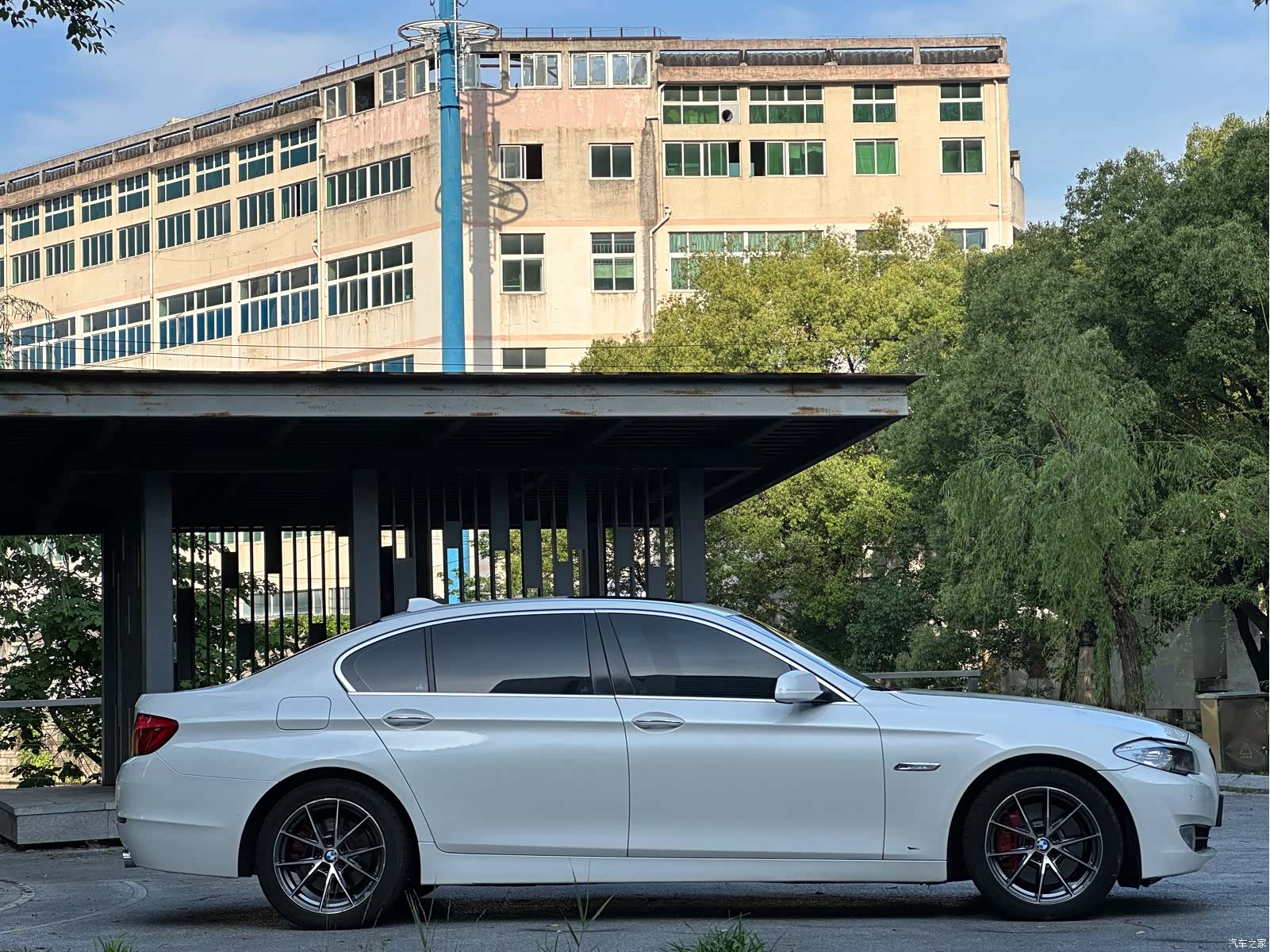 BMW 5 Series, 2011 8