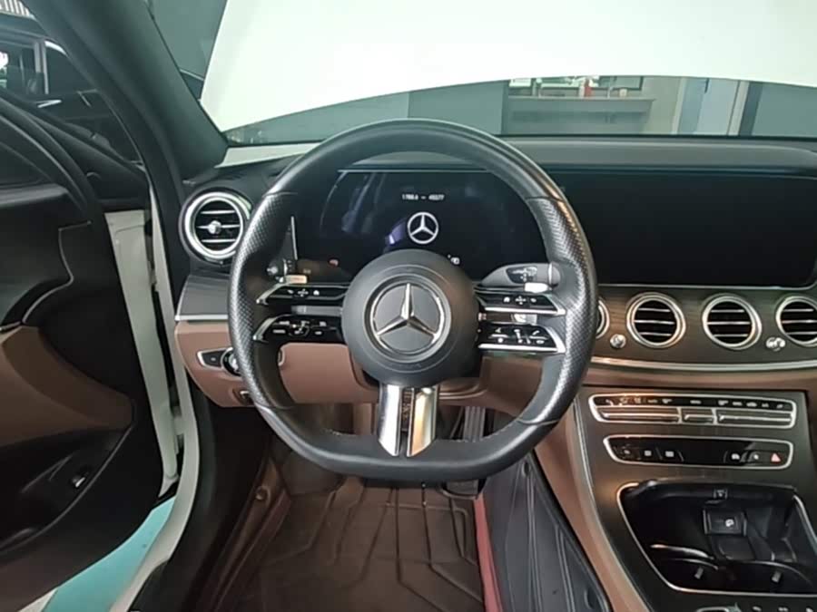 Mercedes-Benz E-Class 2021, фото 11