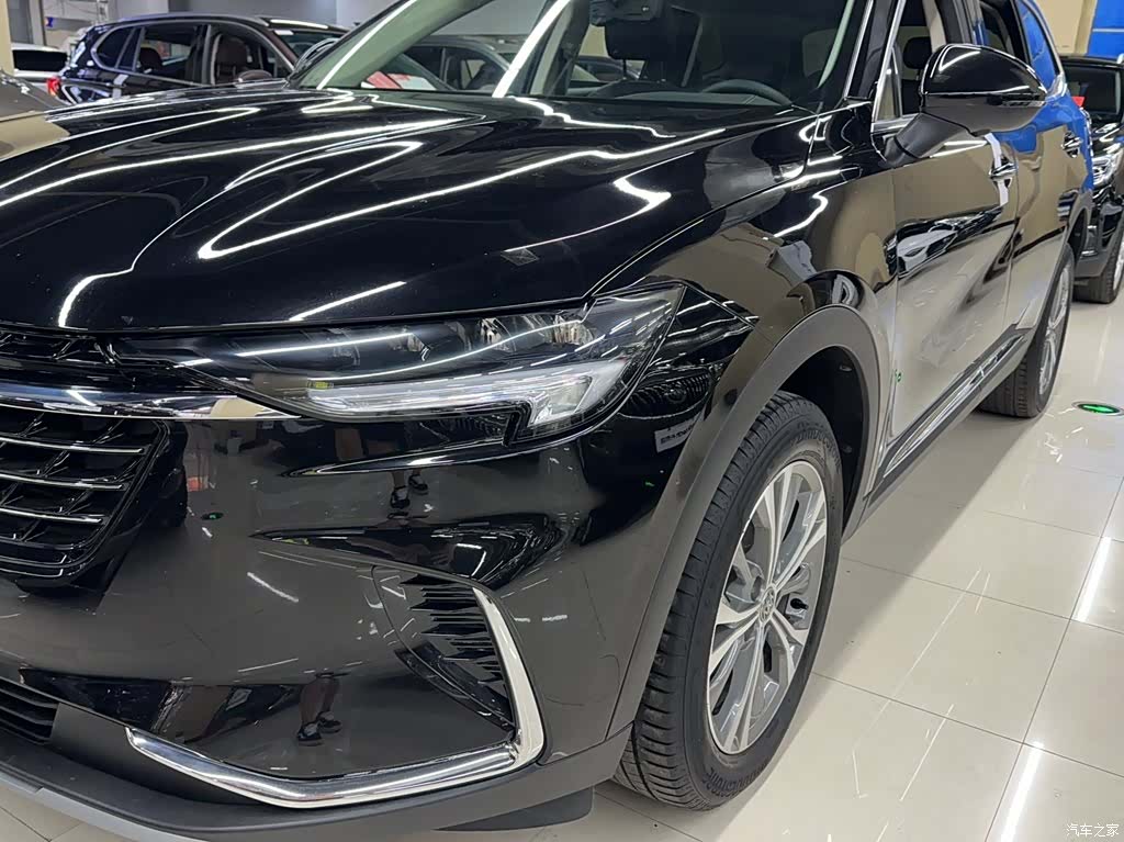 Buick Envision Plus, 2022 3