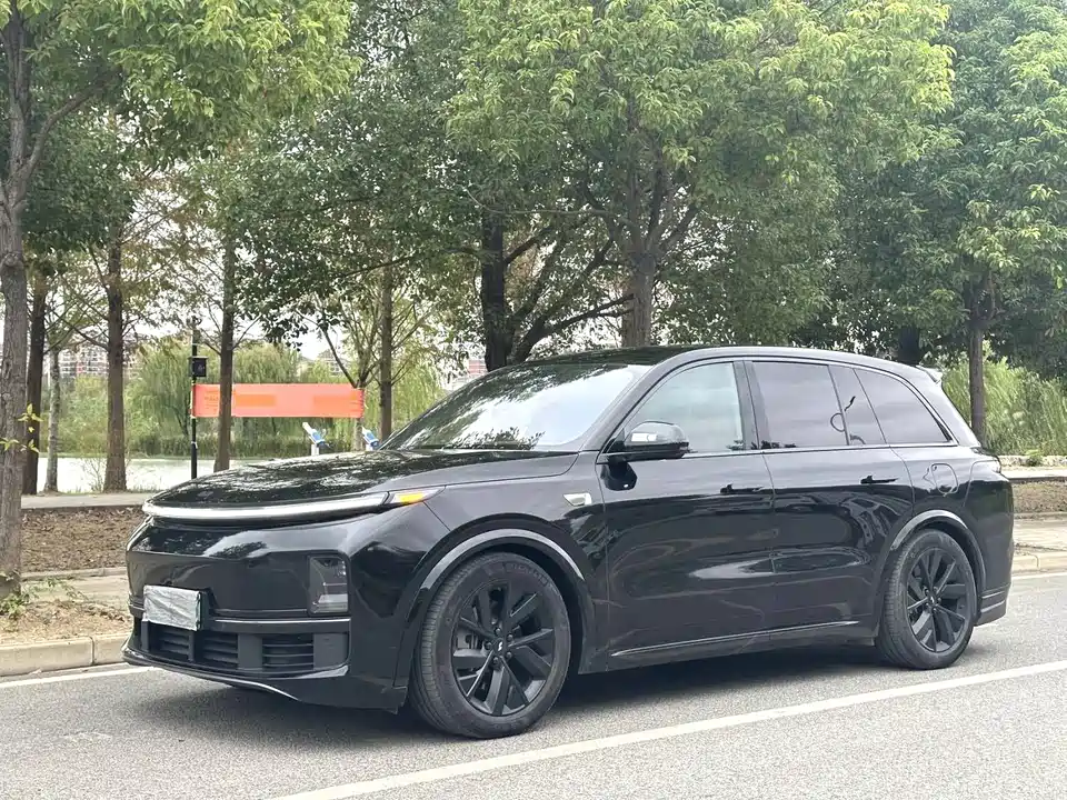 Li Auto Ideal L8