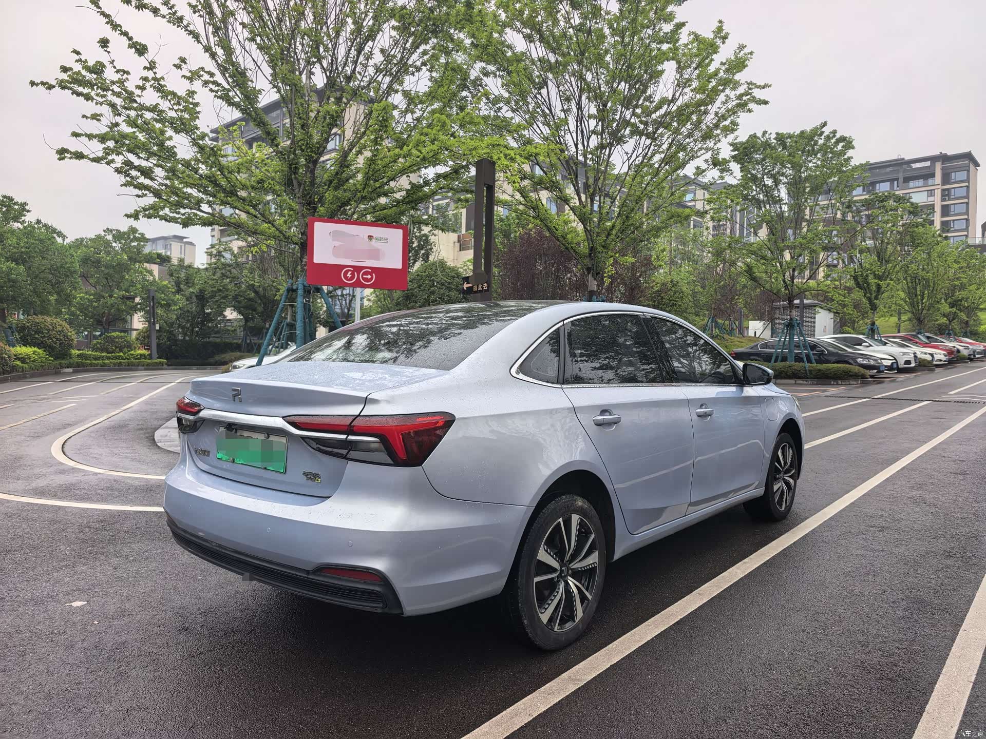 Rising Auto ER6, 2022 все фото