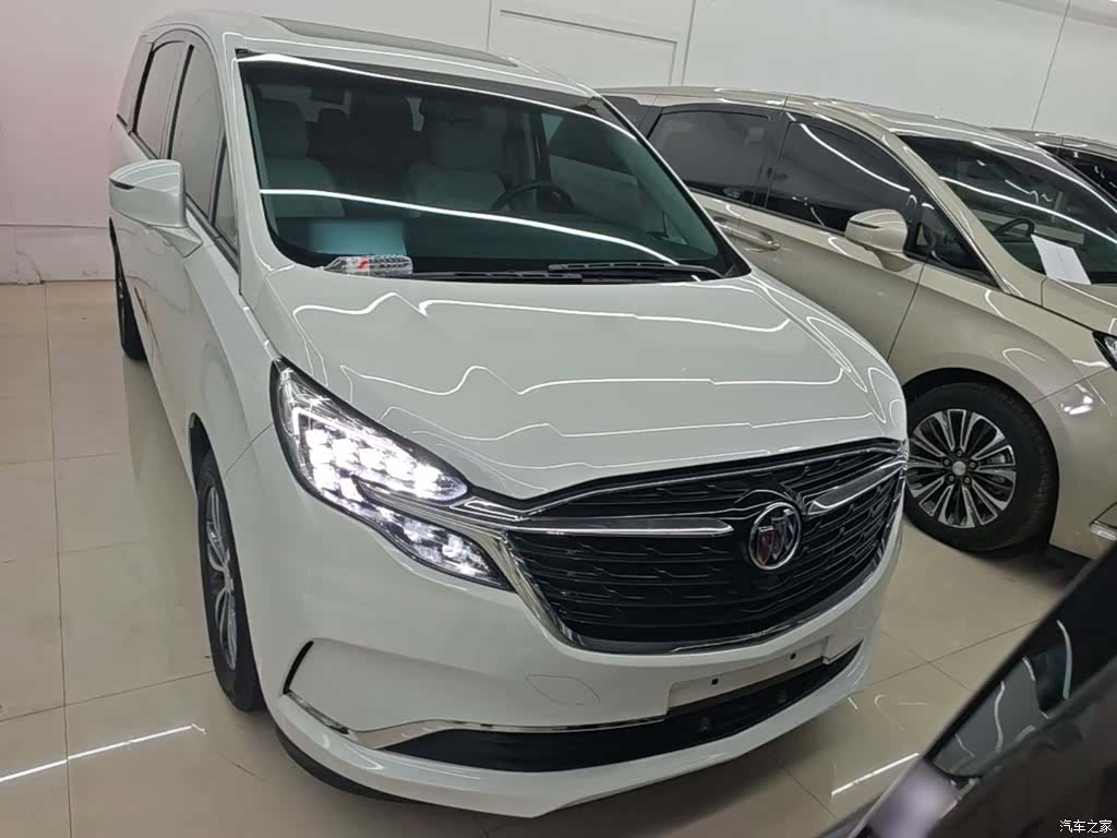 Buick GL8, 2023 3