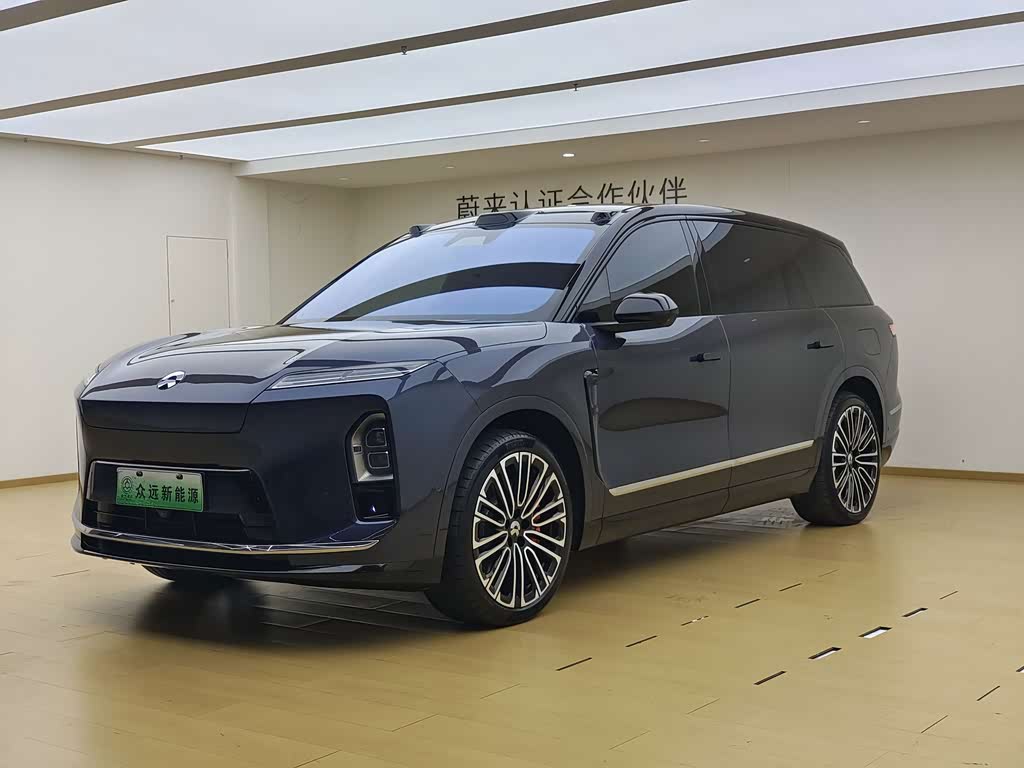 NIO ES8