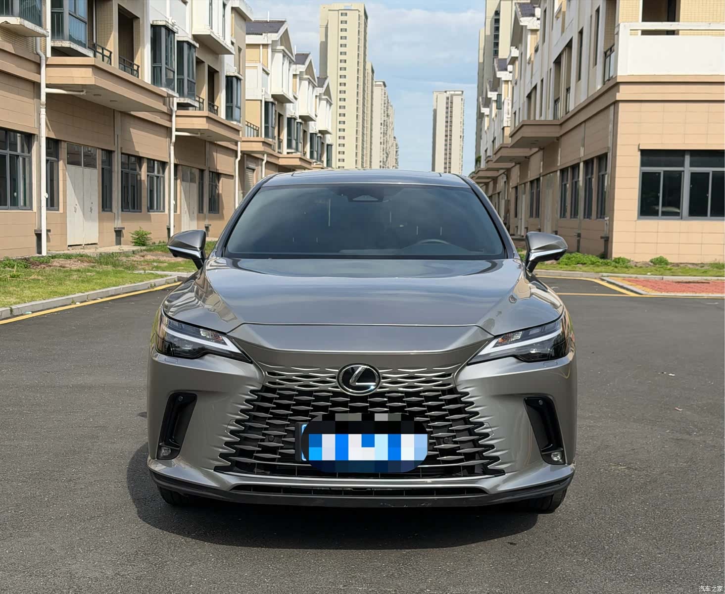Lexus RX, 2025 2