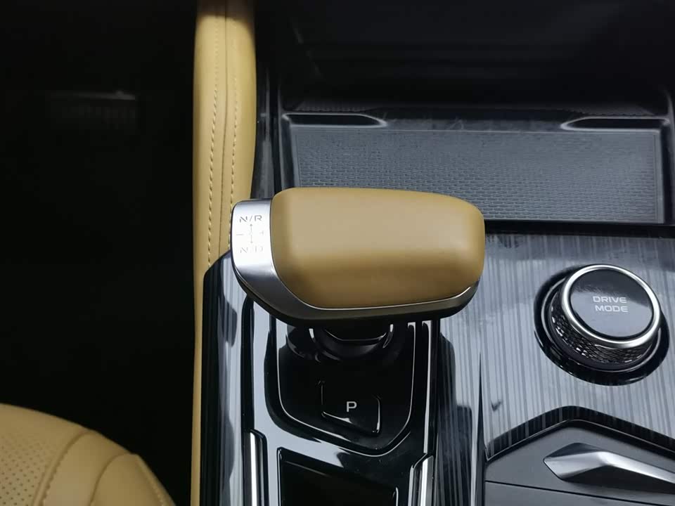 Geely Monjaro plug-in-hybrid