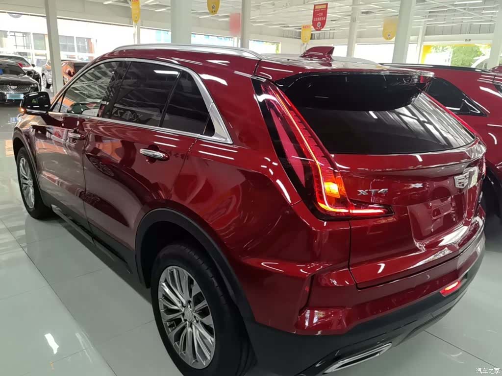 Cadillac XT4, 2024 все фото