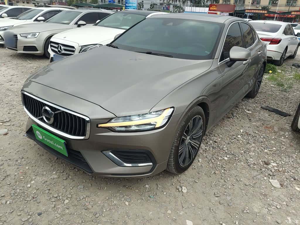 Volvo S60, 2021 1