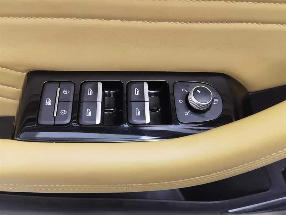 Geely Monjaro plug-in-hybrid