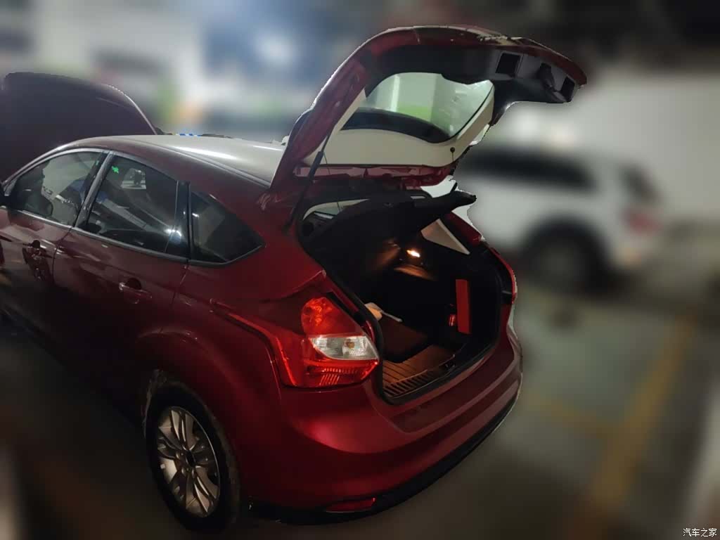 Ford Focus, 2014 10