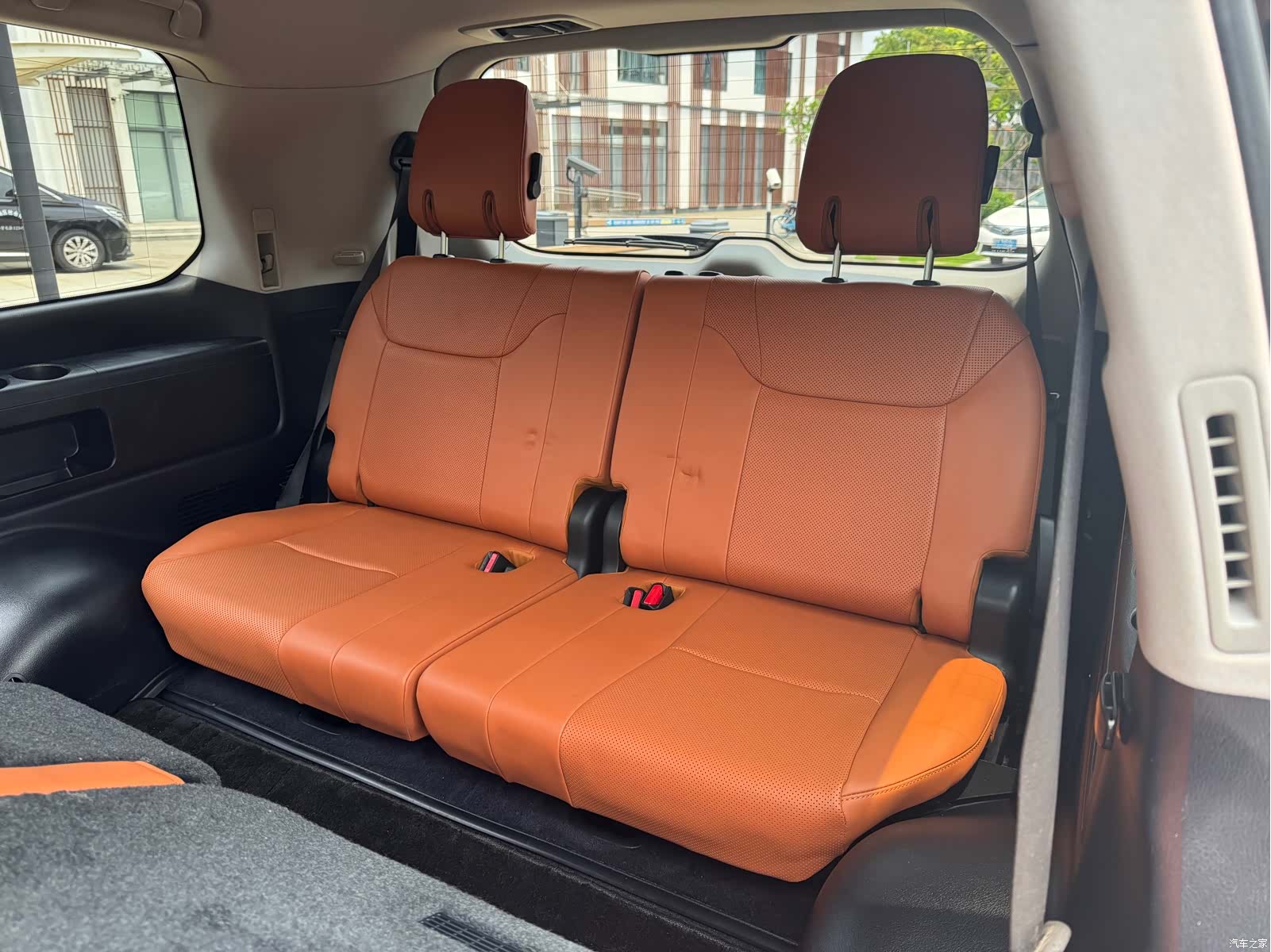 Lexus LX, 2018 8
