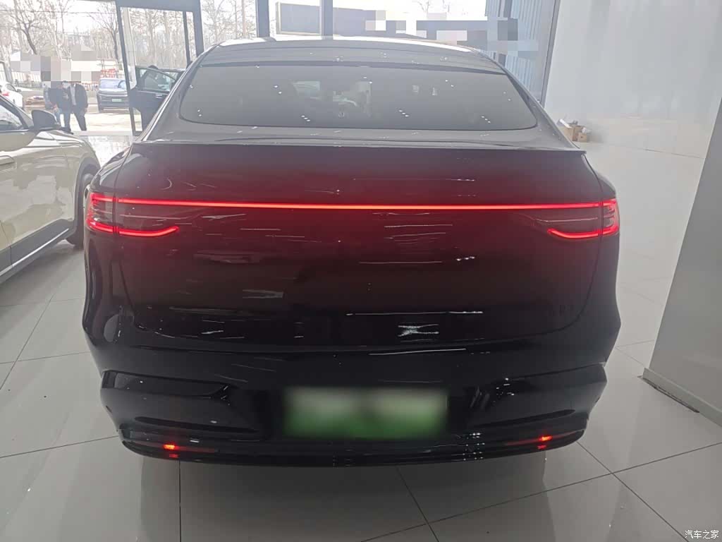 Luxeed R7, 2026 4