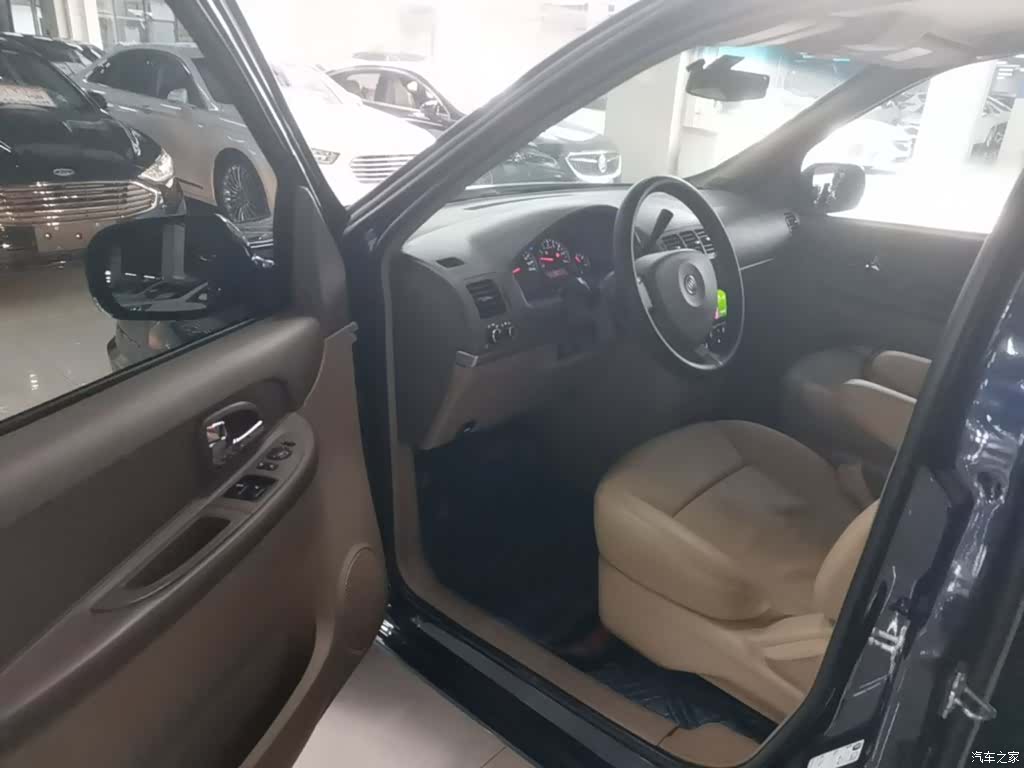 Buick GL8, 2016 16