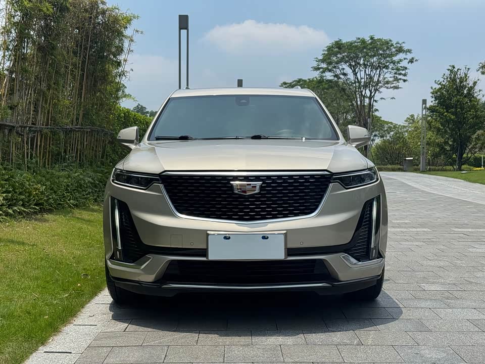 Cadillac XT6
