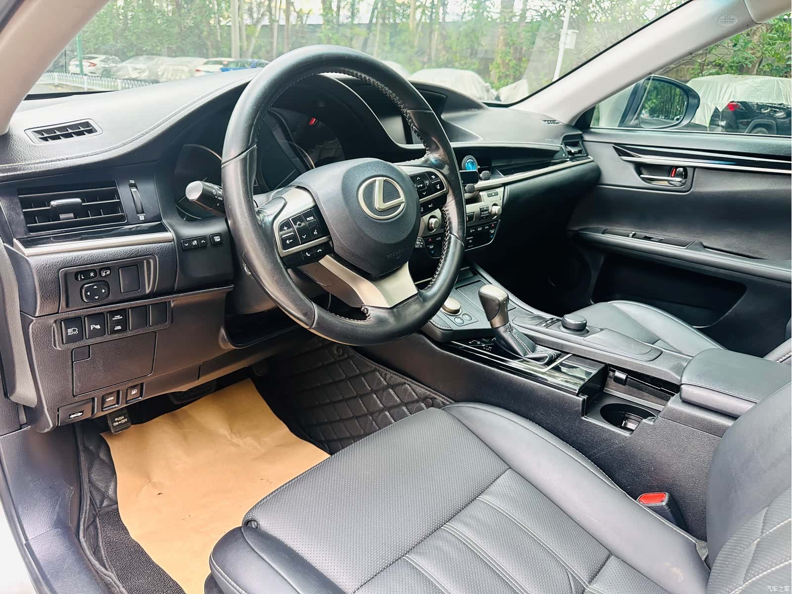Lexus ES, 2018 15