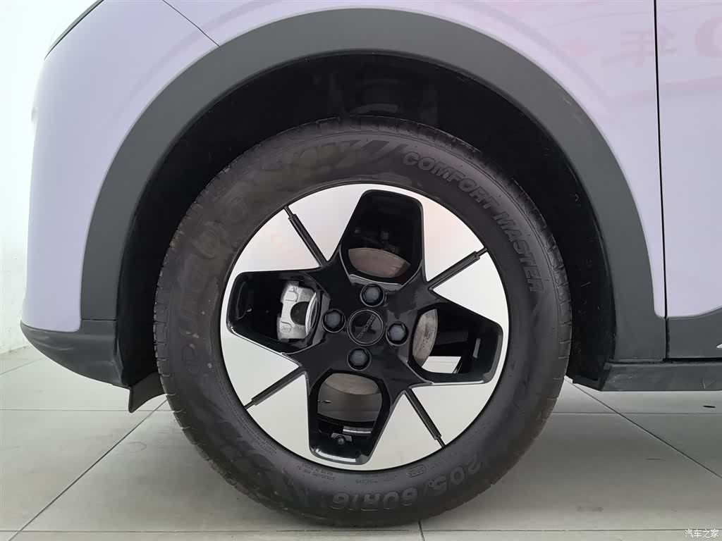 Geely Xingyuan, 2025 17