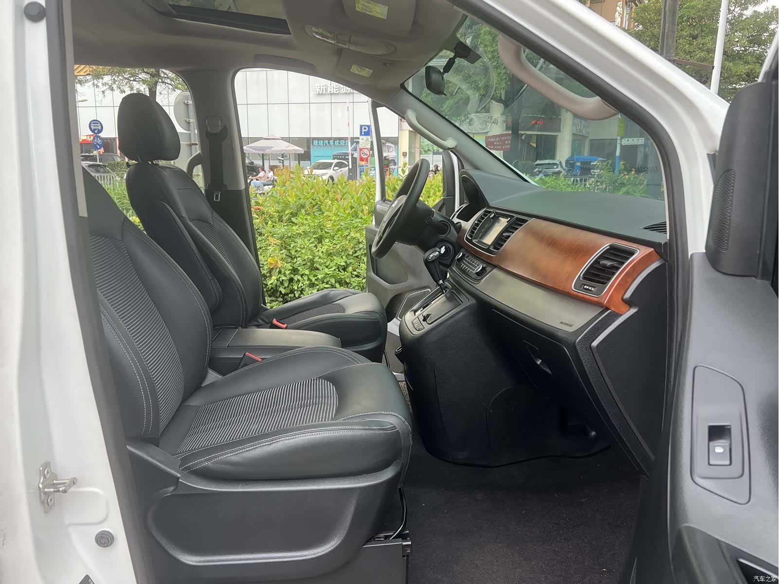 Maxus G10, 2016 9
