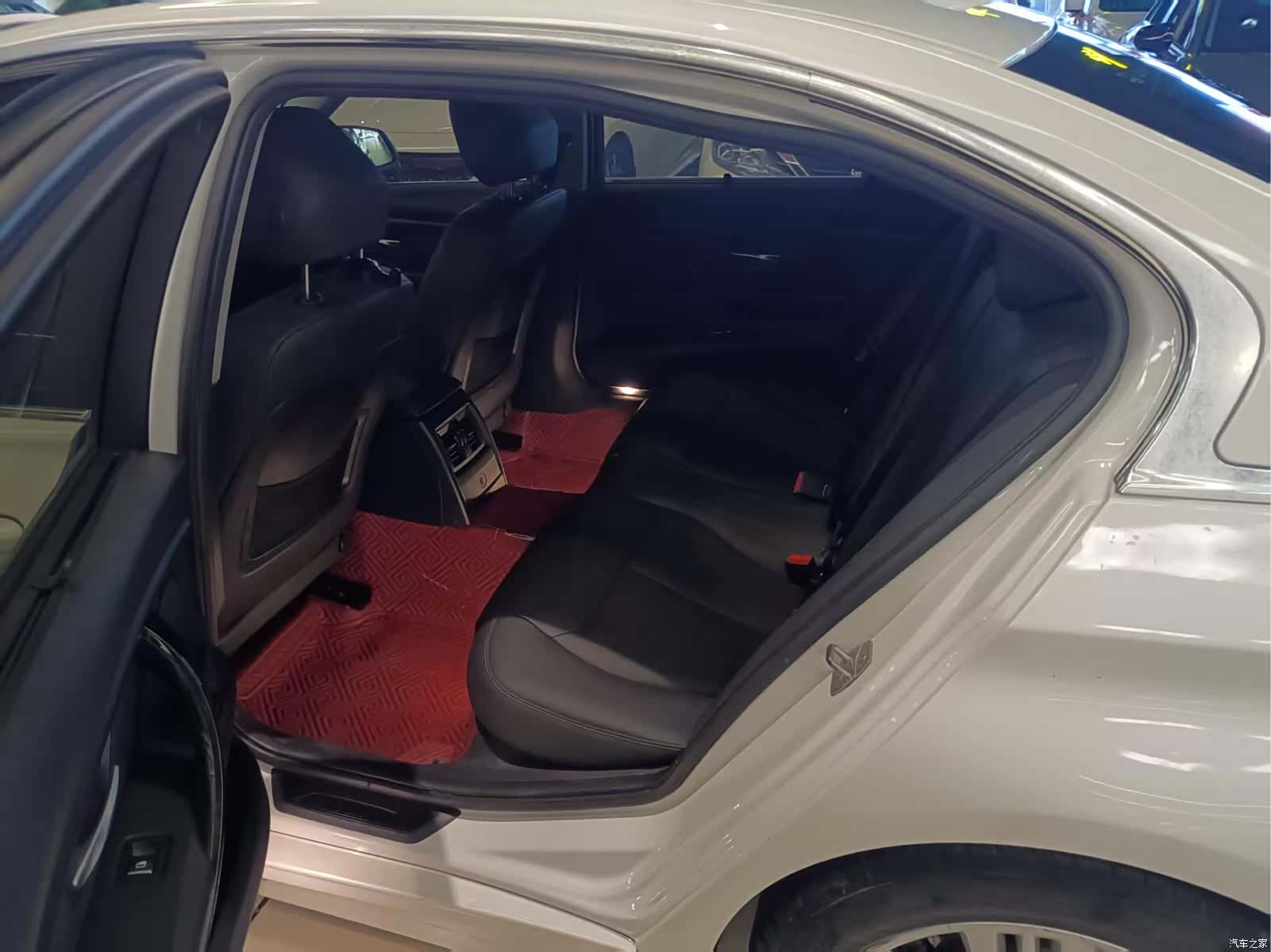 BMW 3 Series, 2017 все фото