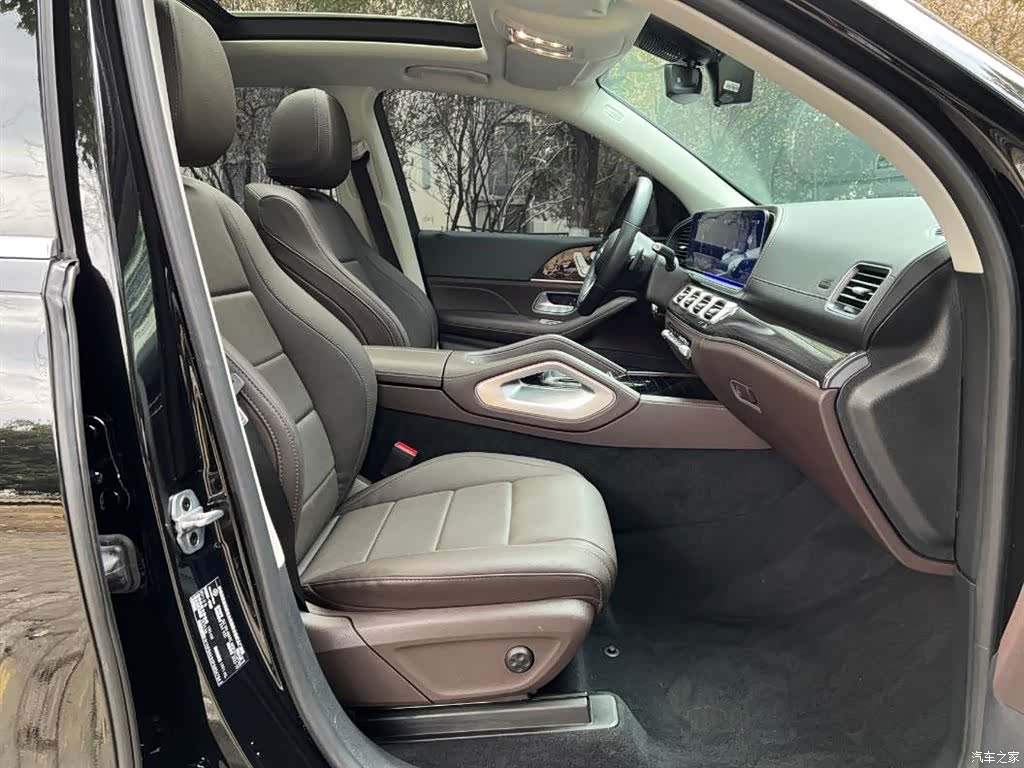 Mercedes-Benz GLE, 2023 12