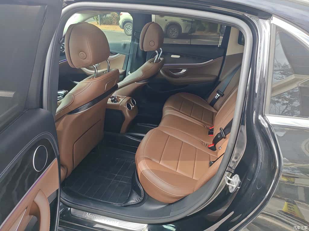 Mercedes-Benz E-Class, 2017 15