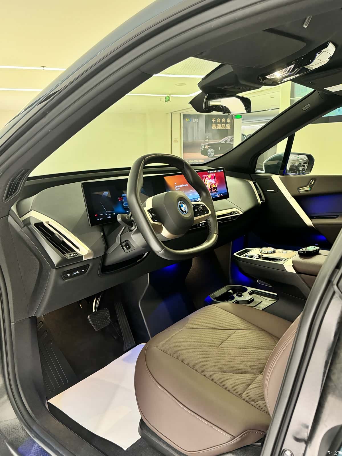BMW iX, 2025 12