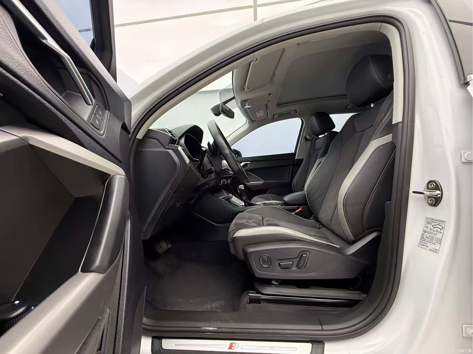 Audi Q3, 2021 16
