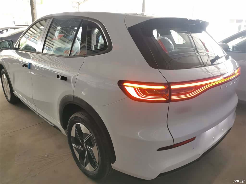 Geely Galaxy E5, 2026 все фото