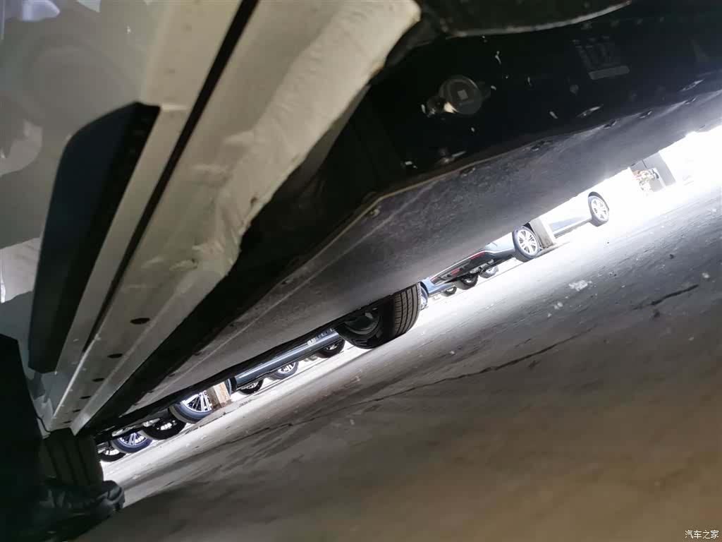 Geely Galaxy E5, 2026 22