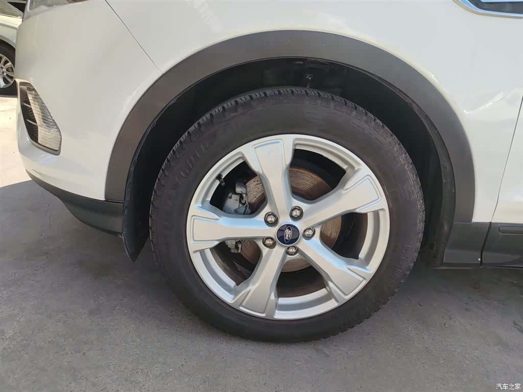 Ford Kuga, 2017 23
