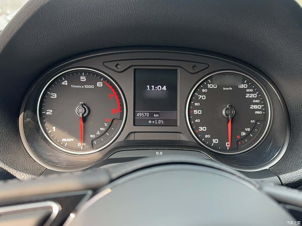 Audi Q2L, 2019 4