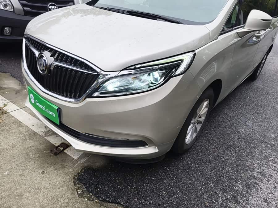 Buick GL8 2019, фото 23