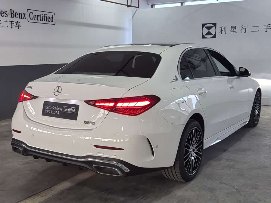 Mercedes-Benz C-Class 2025, фото 5