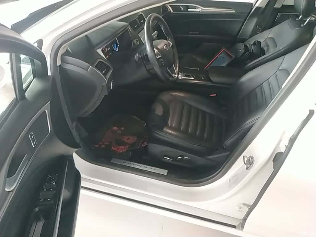 Ford Mondeo, 2017 16