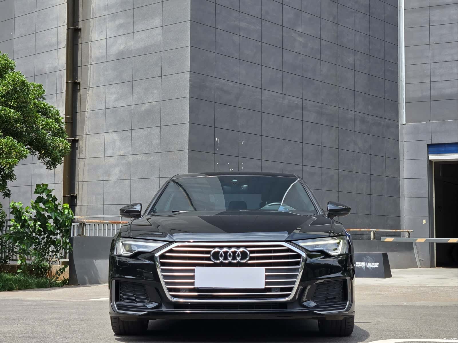 Audi A6L, 2021 3