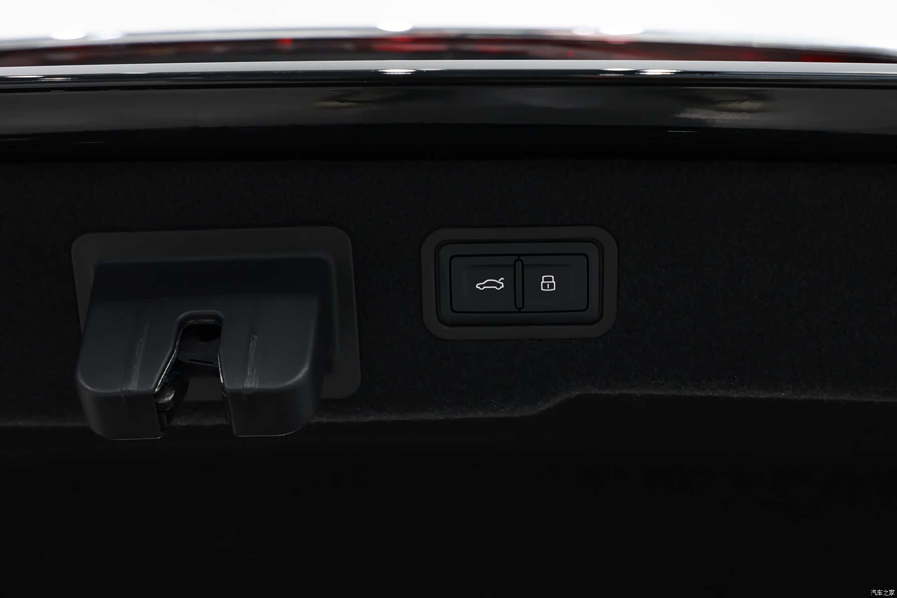 Audi A8L, 2025 20
