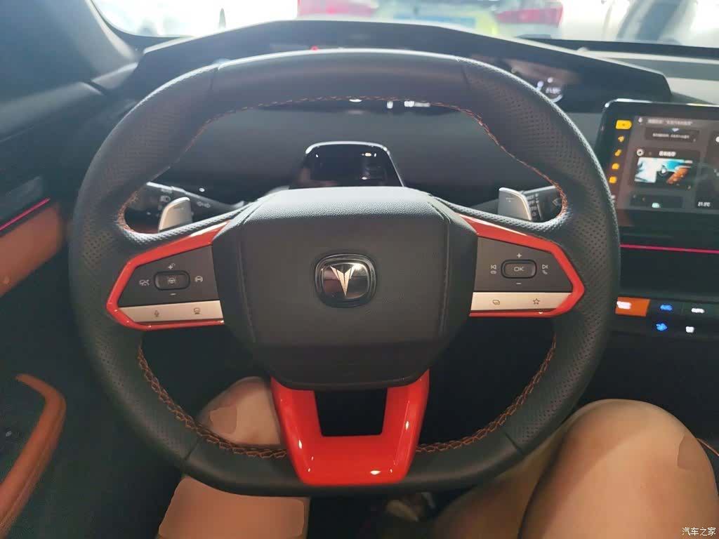 Changan UNI-V, 2024 7