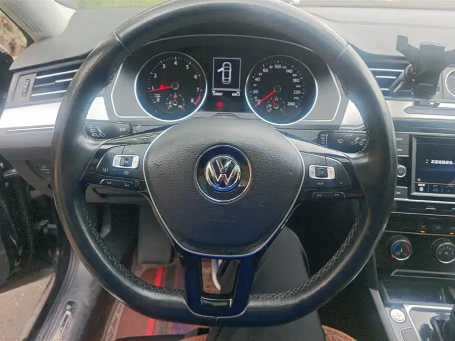 Volkswagen Magotan