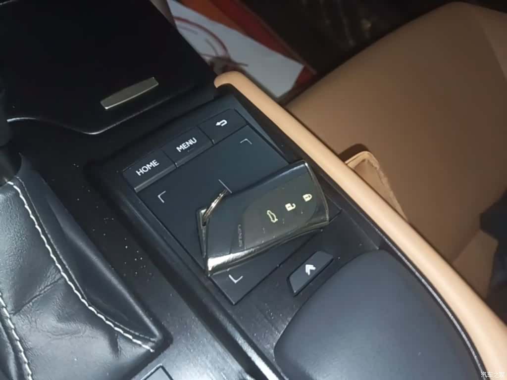 Lexus ES, 2020 9