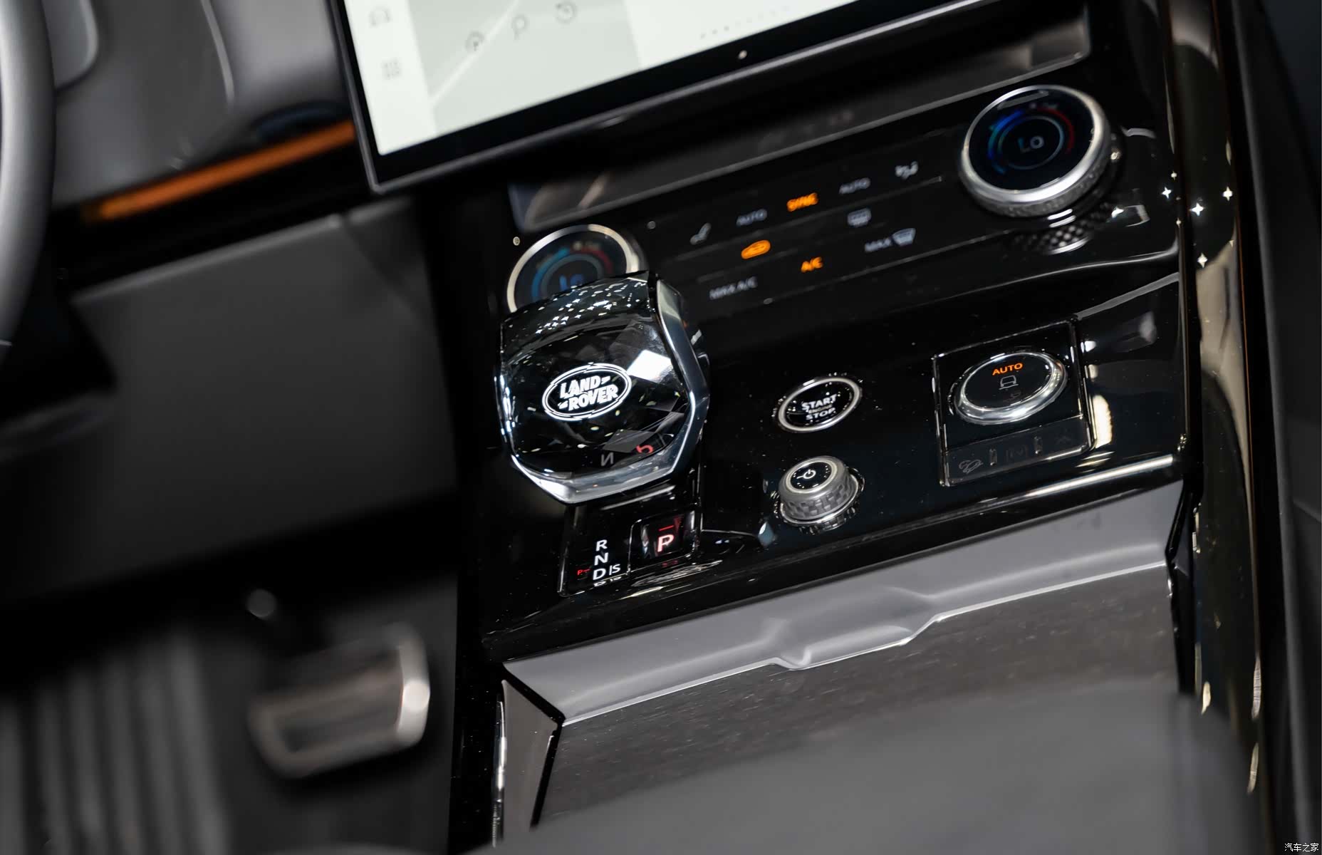 Land Rover Range Rover, 2023 16