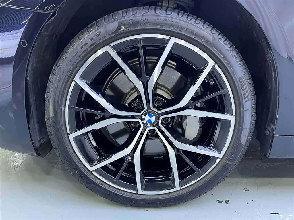 BMW 5 Series, 2024 25