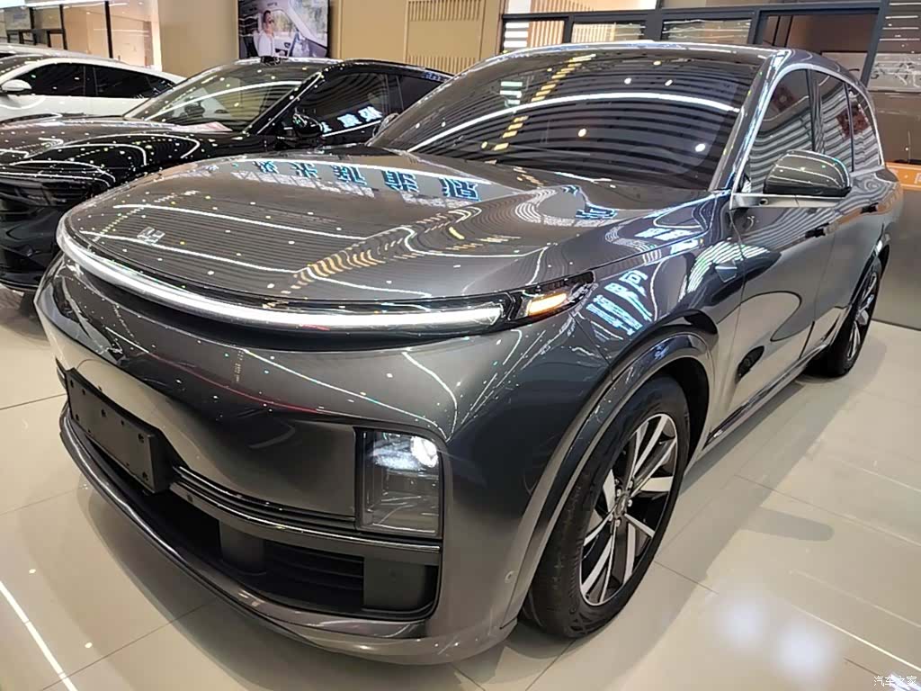 Li Auto L8