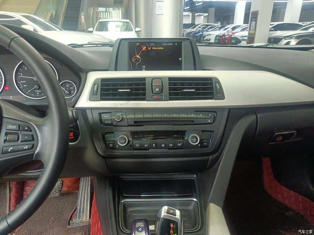 BMW 3 Series, 2015 13