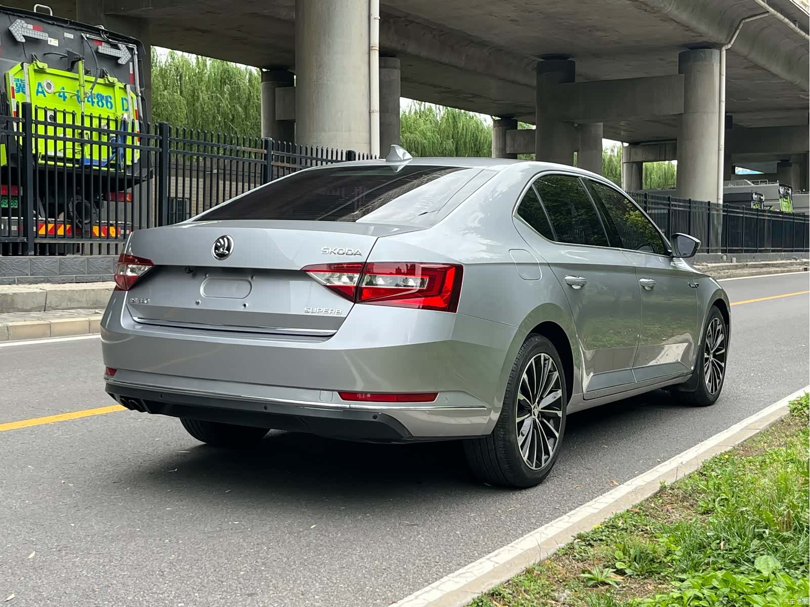 Skoda Superb, 2015 4