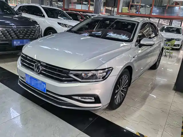 Volkswagen Magotan 2021 — купить из Китая под заказ